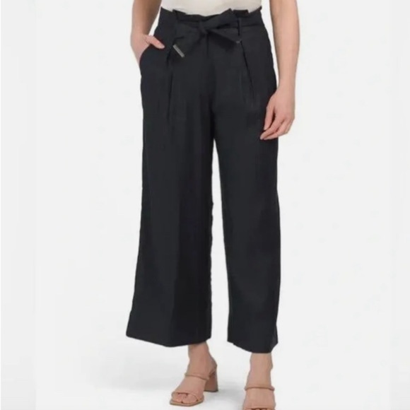 Elie Tahari Pants - Size 6 Elie Tahari women’s Belted Linen Cropped Trouser Pants Navy Blue